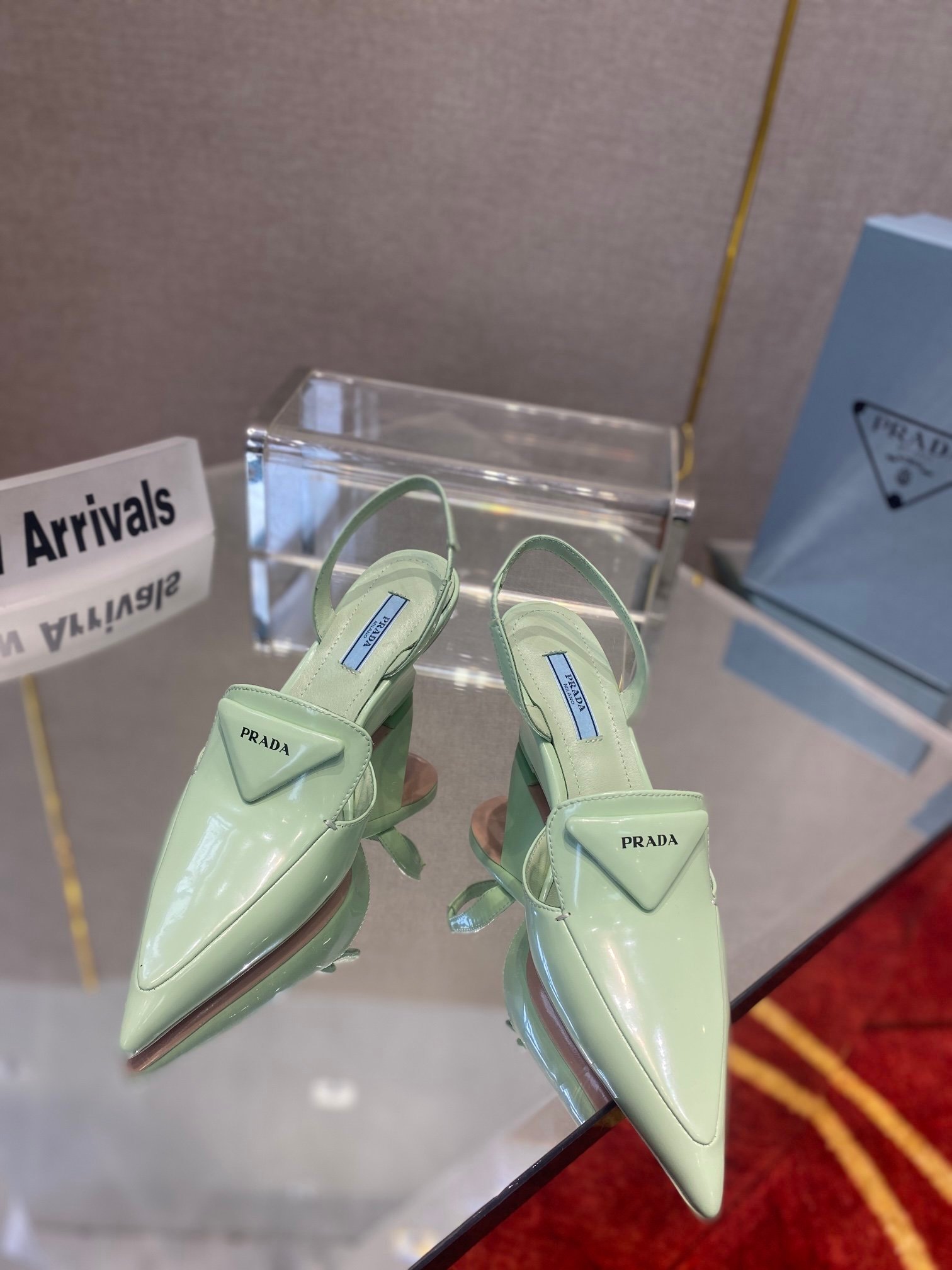 10a1024f.jpg 10a1024f