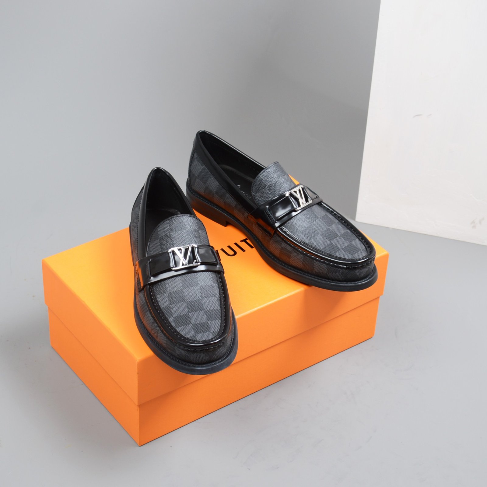 17db831a.jpg 17db831a