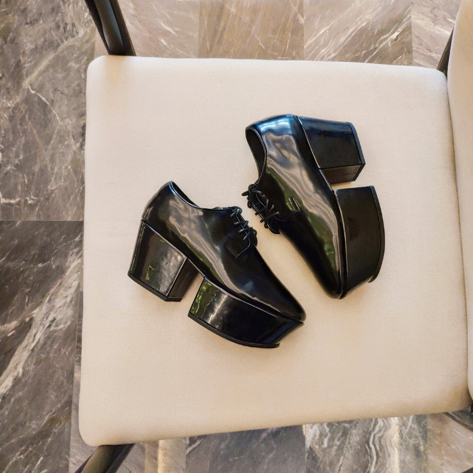 19e1136c.jpg 19e1136c