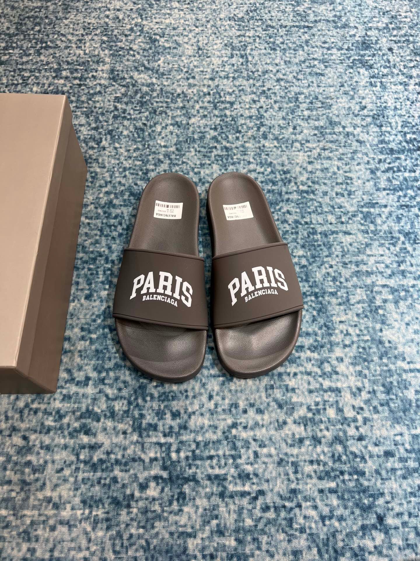 256e05bd.jpg 256e05bd