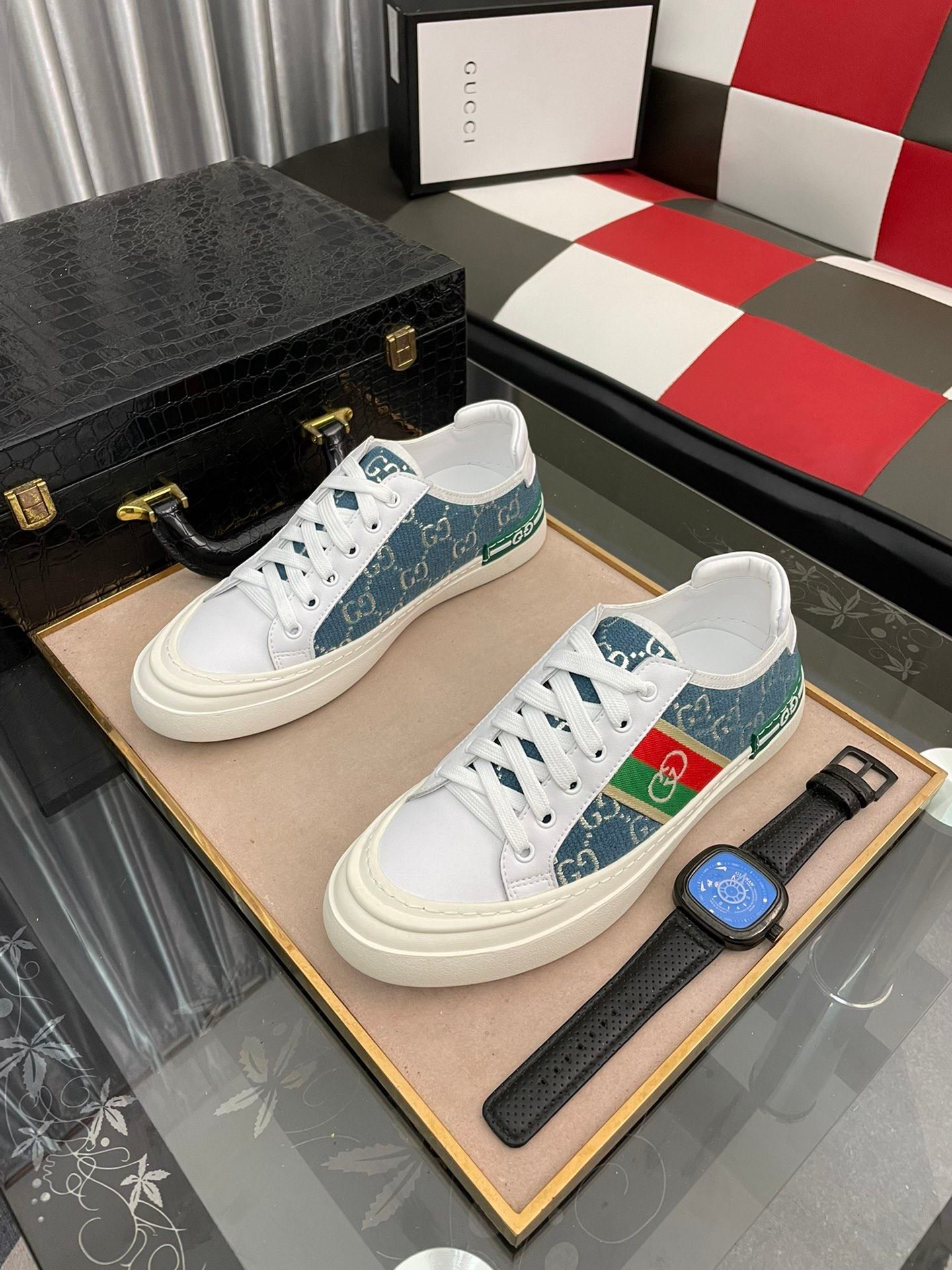 322223d7.jpg 322223d7