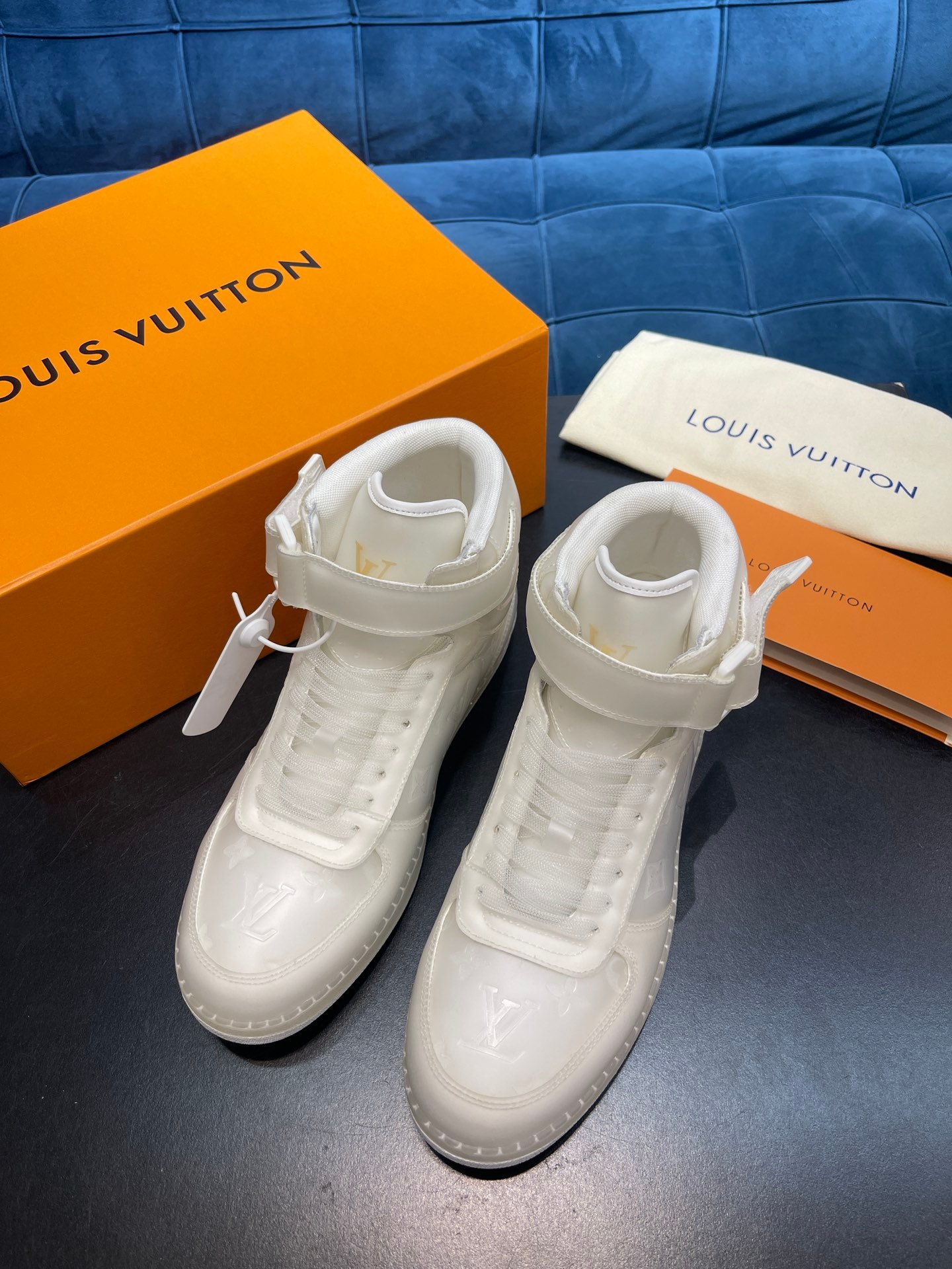 6ebb195e.jpg 6ebb195e