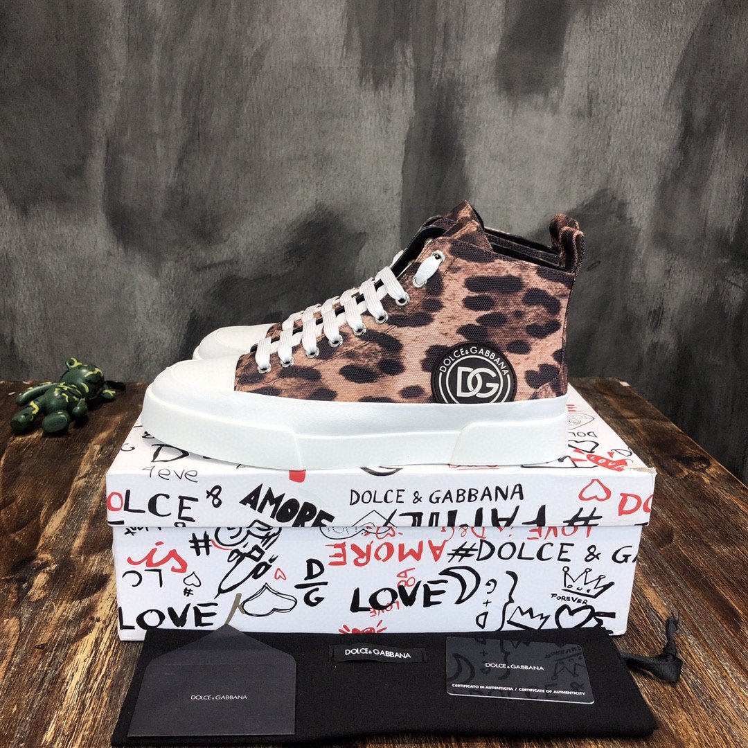 8412690a.jpg 8412690a