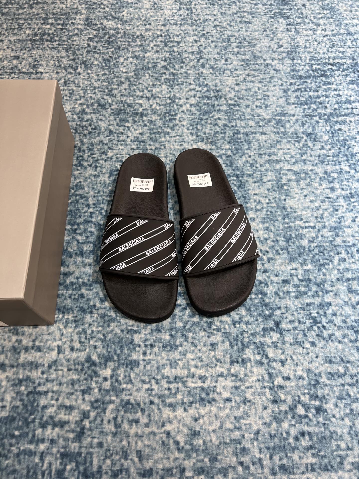 8d893eb9.jpg 8d893eb9