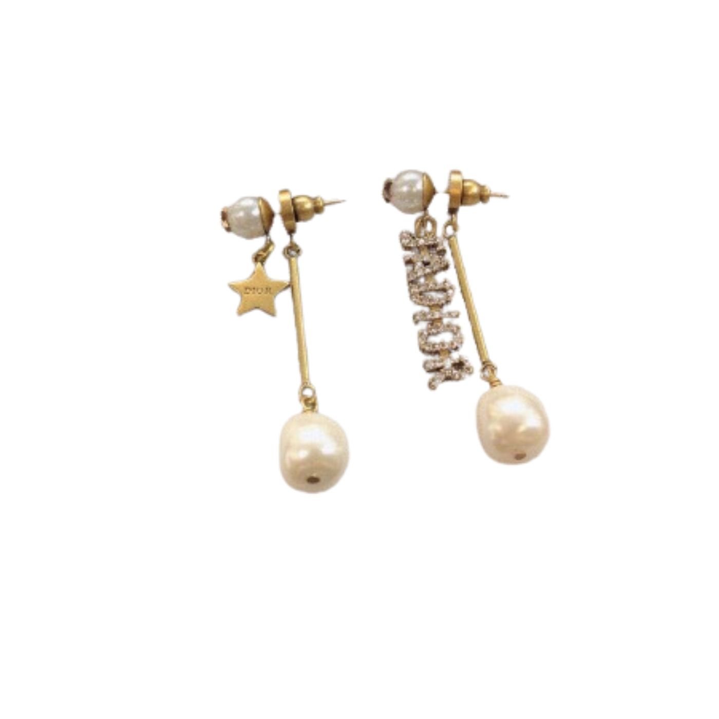 I-Shape-Earrings-Gold-Tone-1.jpg I Shape Earrings Gold Tone 1