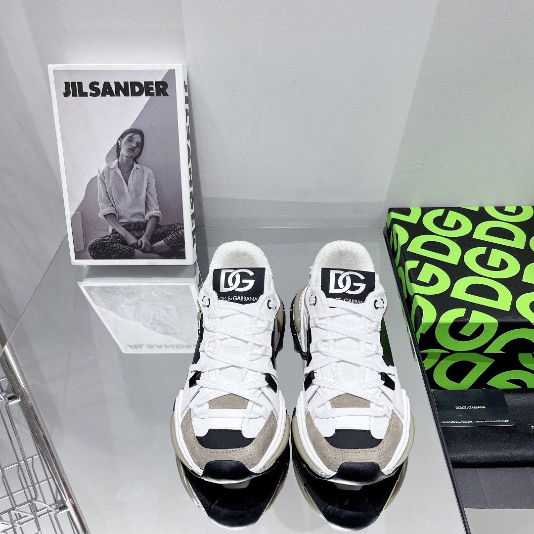 b4e3bb7a.jpg b4e3bb7a