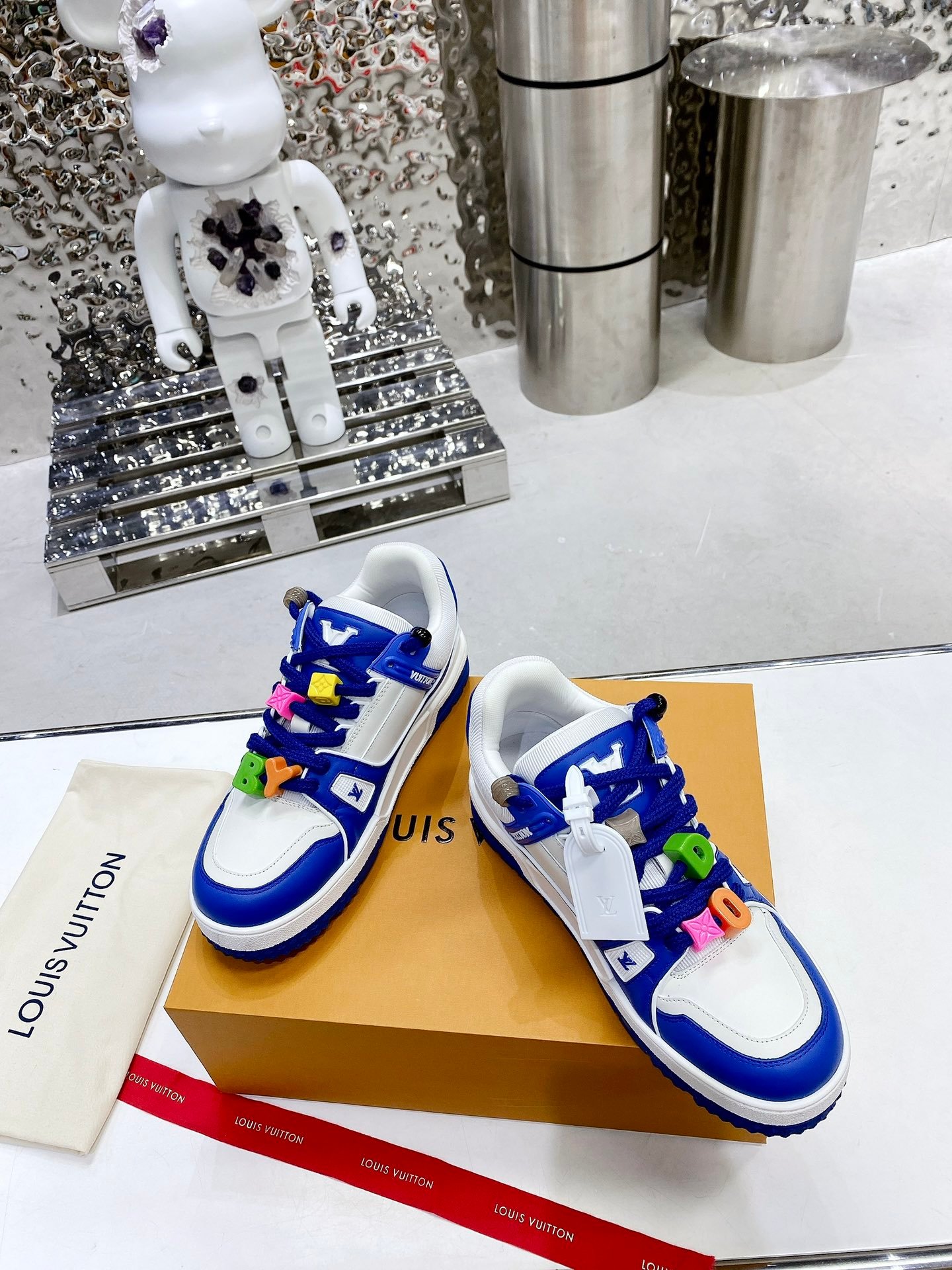 blue-5-5.jpg blue 5 5