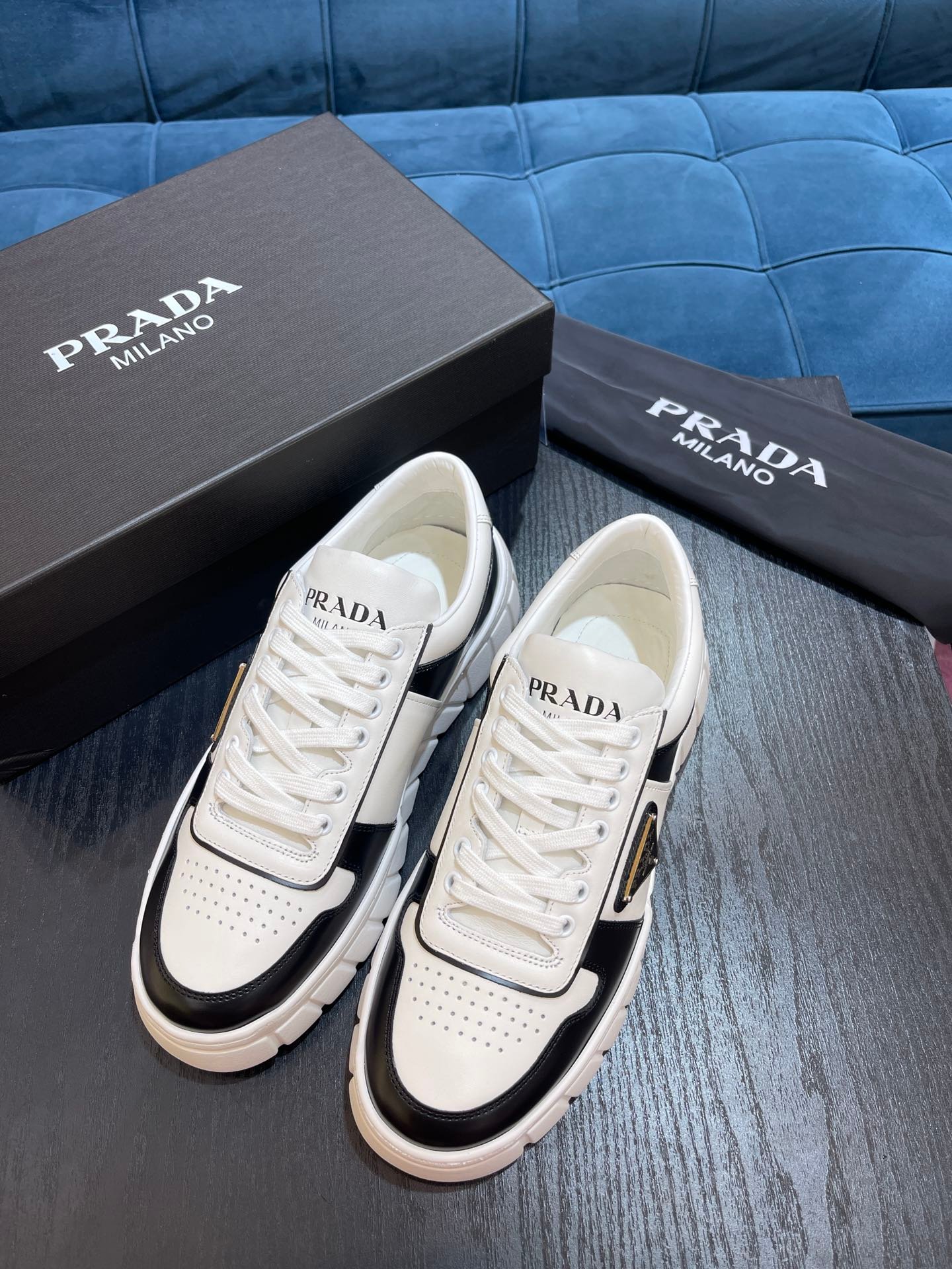 c42001b7.jpg c42001b7