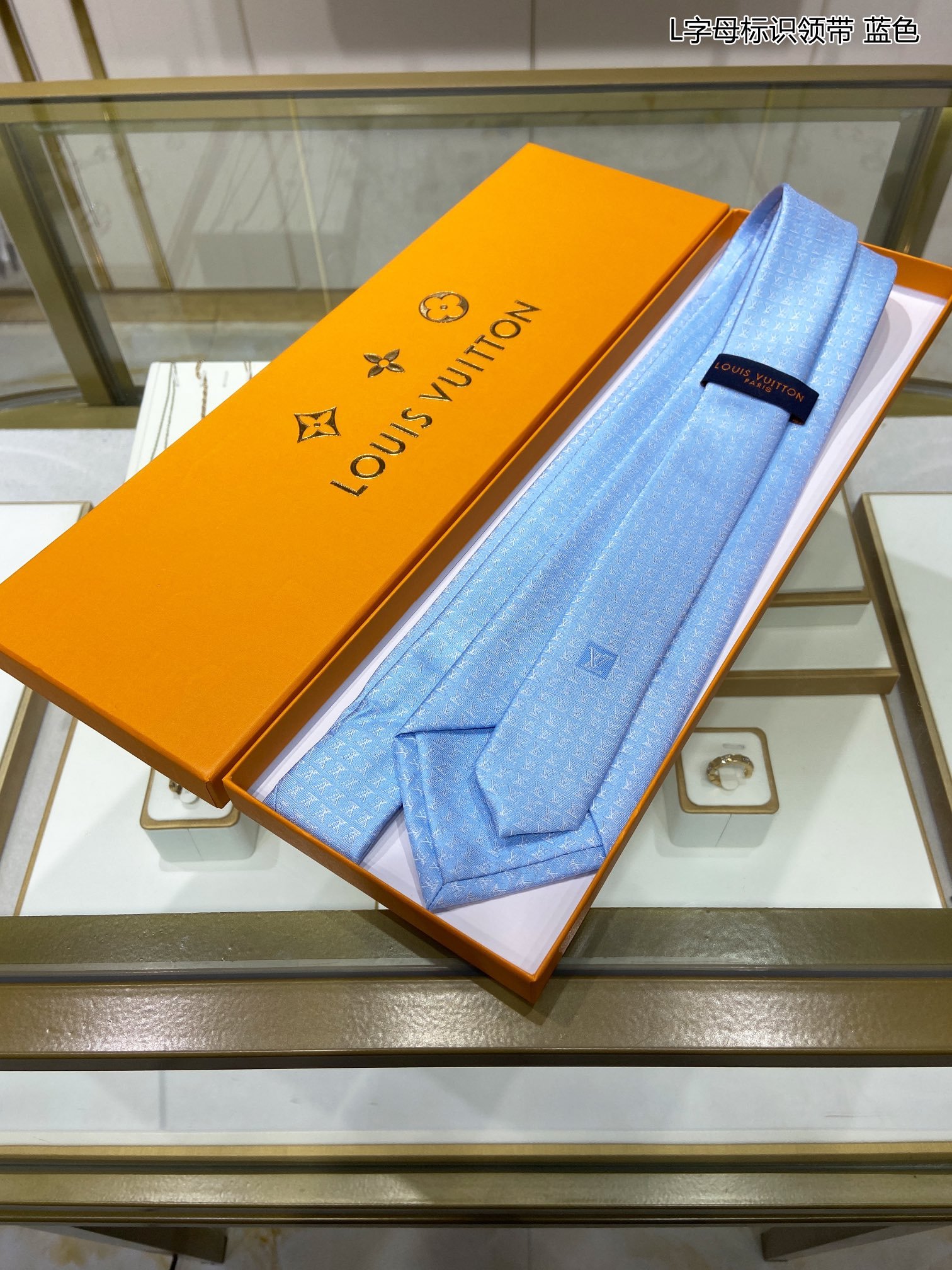 cd817a17.jpg cd817a17