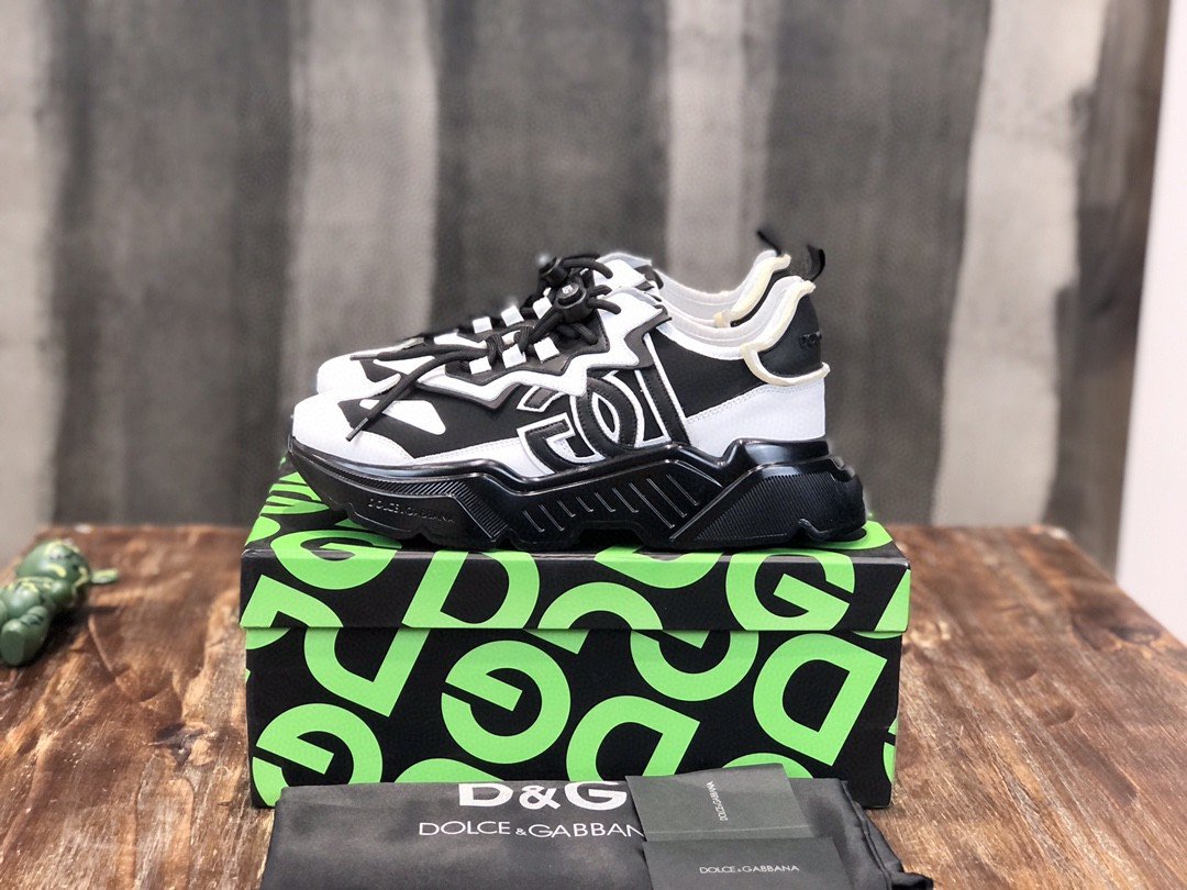 de86a533.jpg de86a533