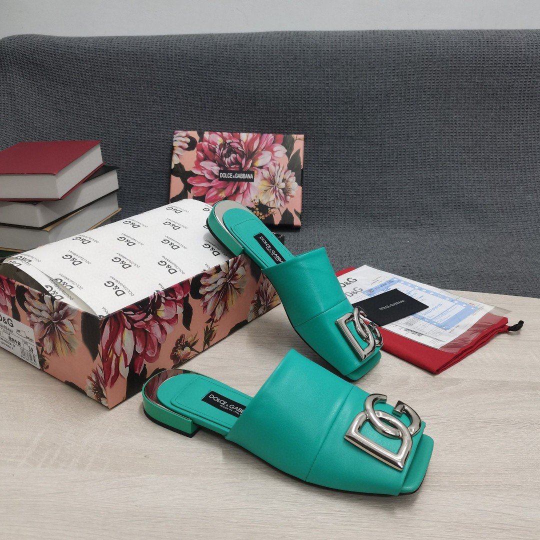 e1554eb8.jpg e1554eb8