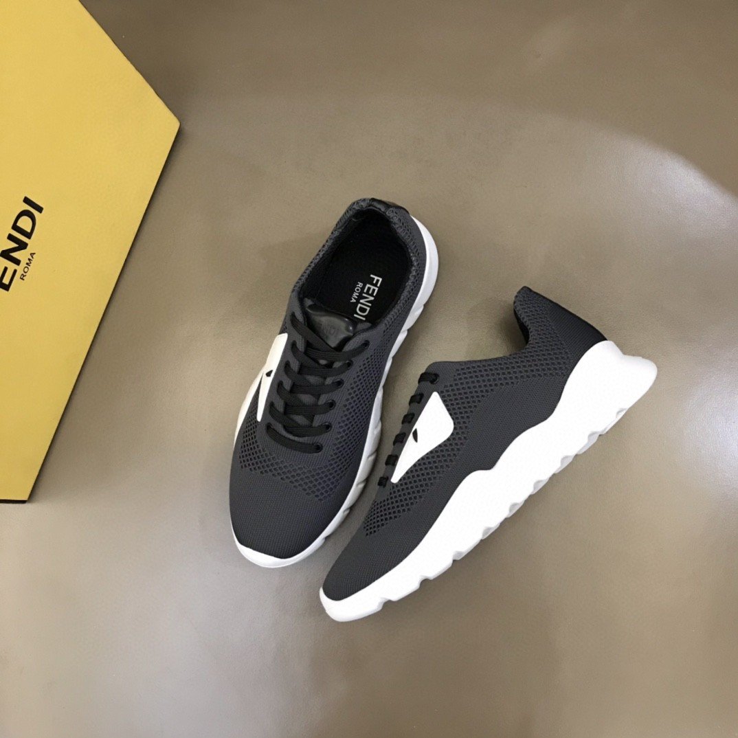 f26e576b.jpg f26e576b