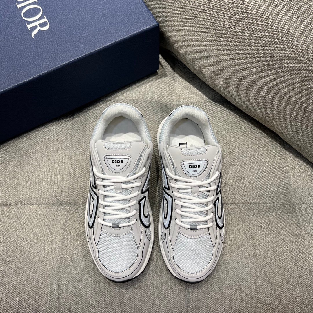 f3e796fb.jpg f3e796fb