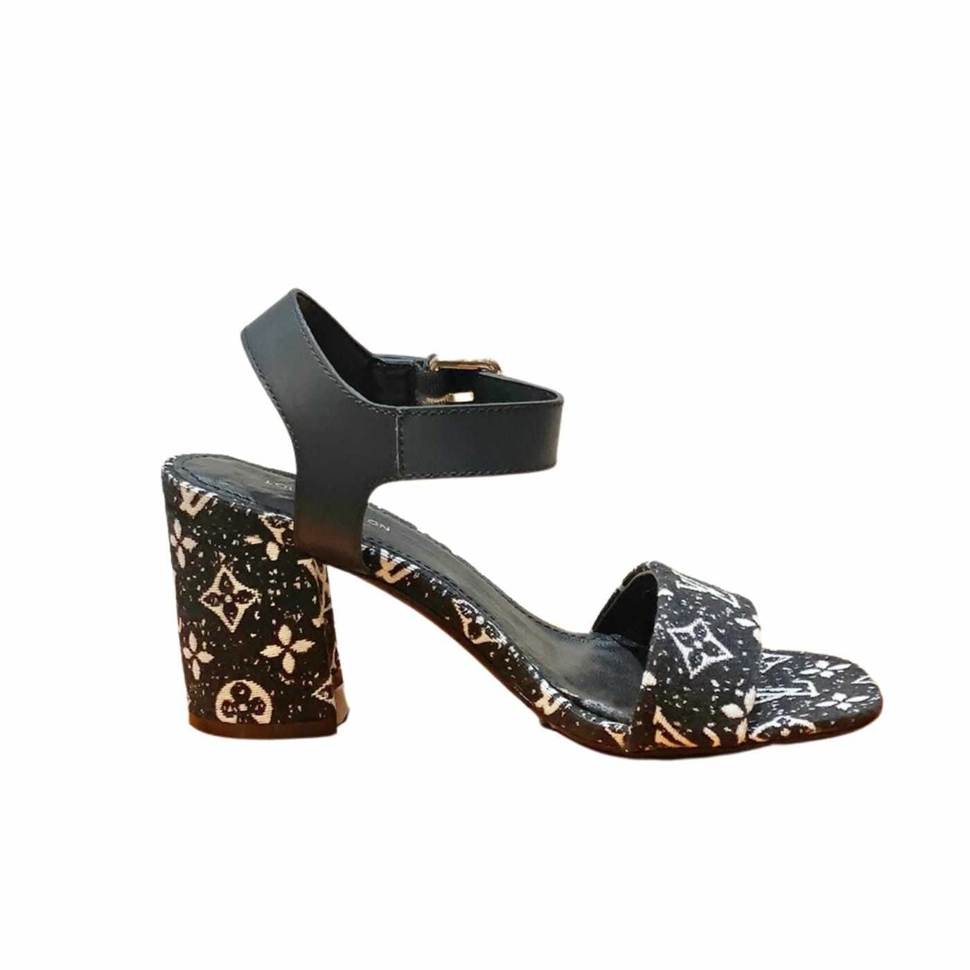 silhouette-sandal-1_optimized.jpg silhouette sandal 1 optimized