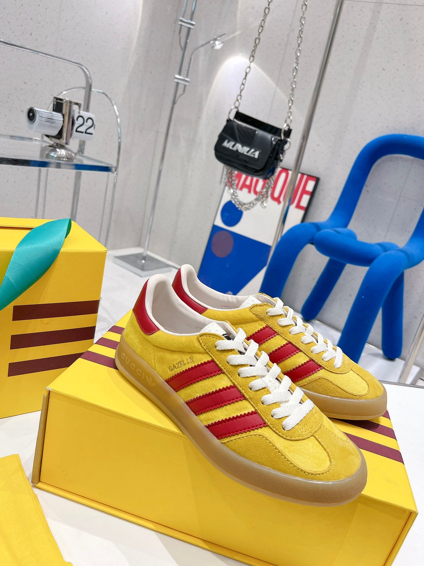 2b9450b7.jpg 2b9450b7