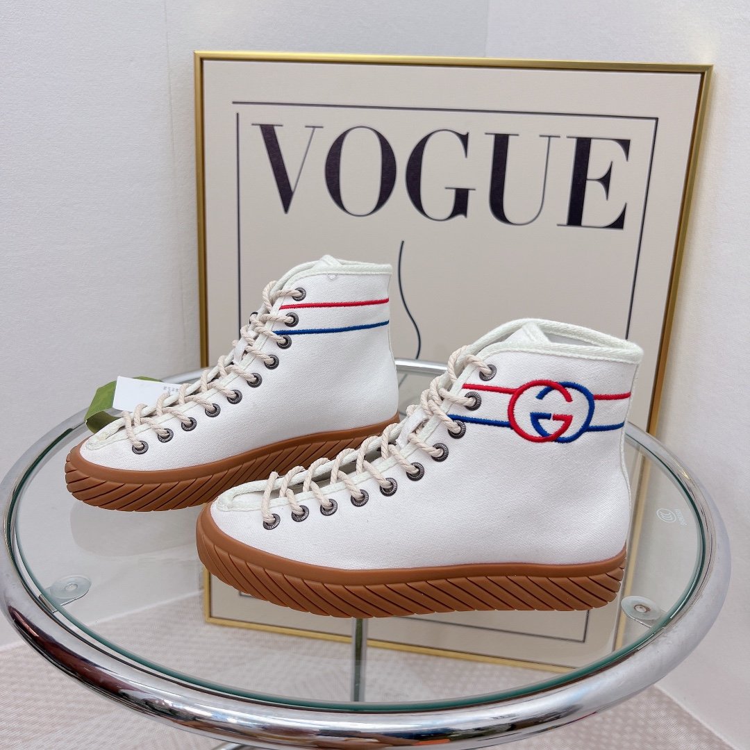 46261111.jpg 46261111