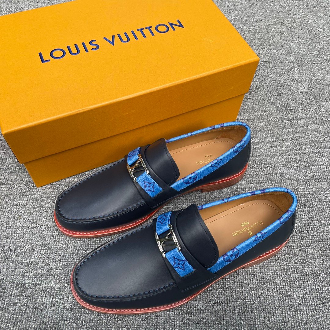 4d2bb3d9.jpg 4d2bb3d9