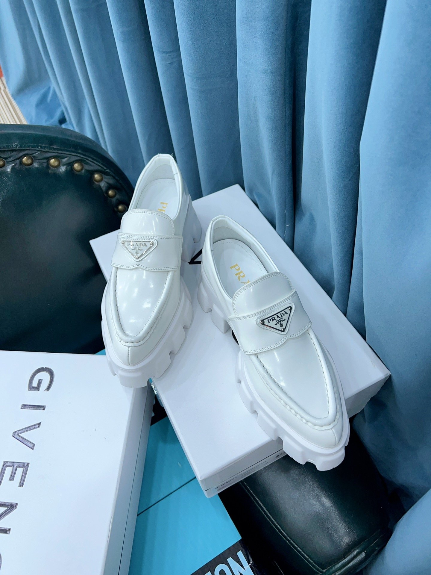 5616ed65.jpg 5616ed65