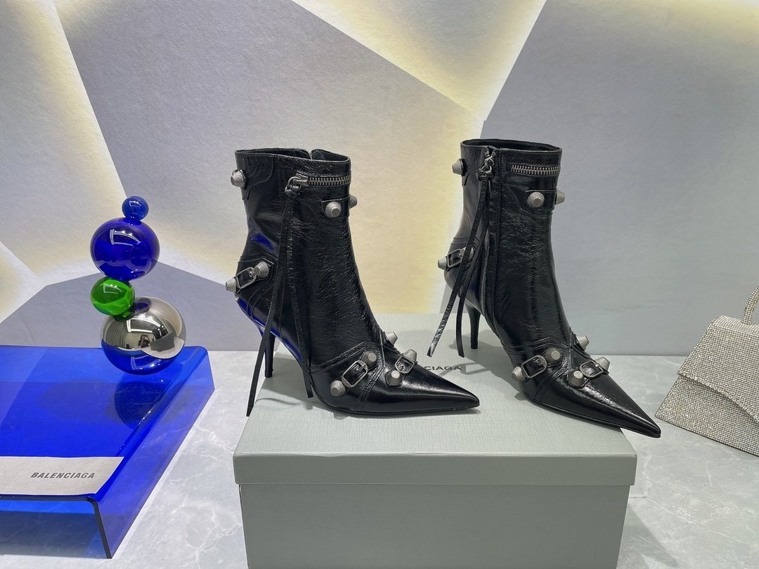 6dadbe23.jpg 6dadbe23