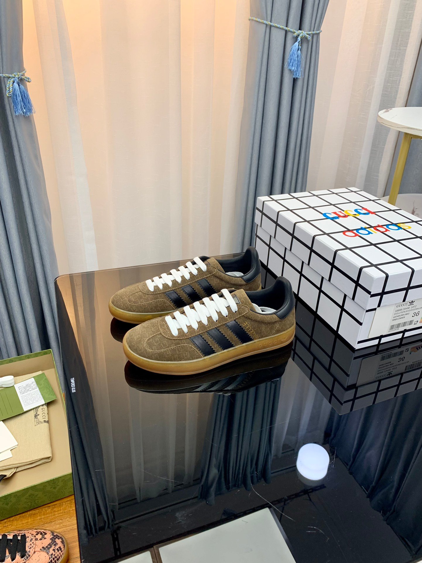 9ca49928.jpg 9ca49928