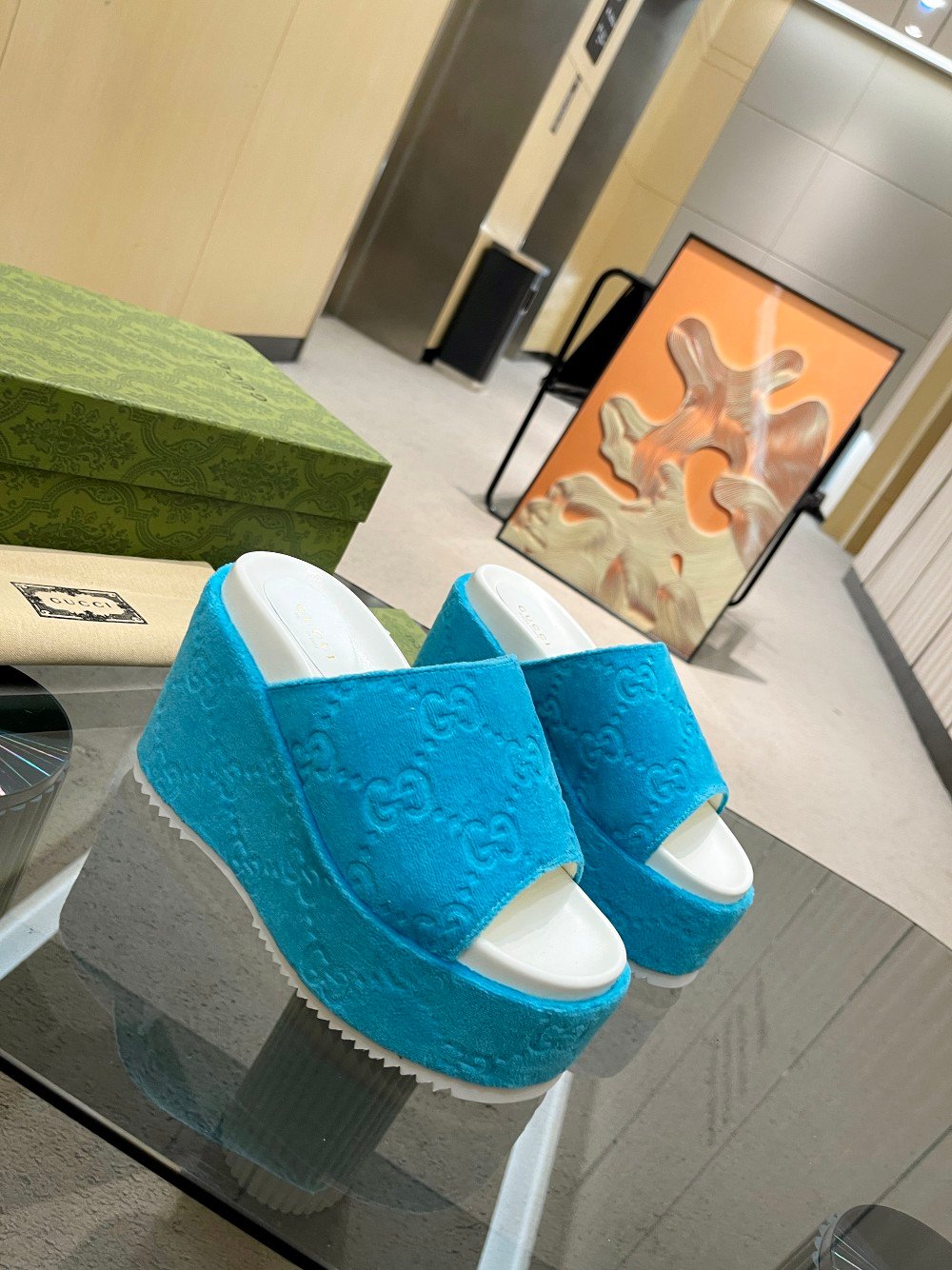 c1708051.jpg c1708051