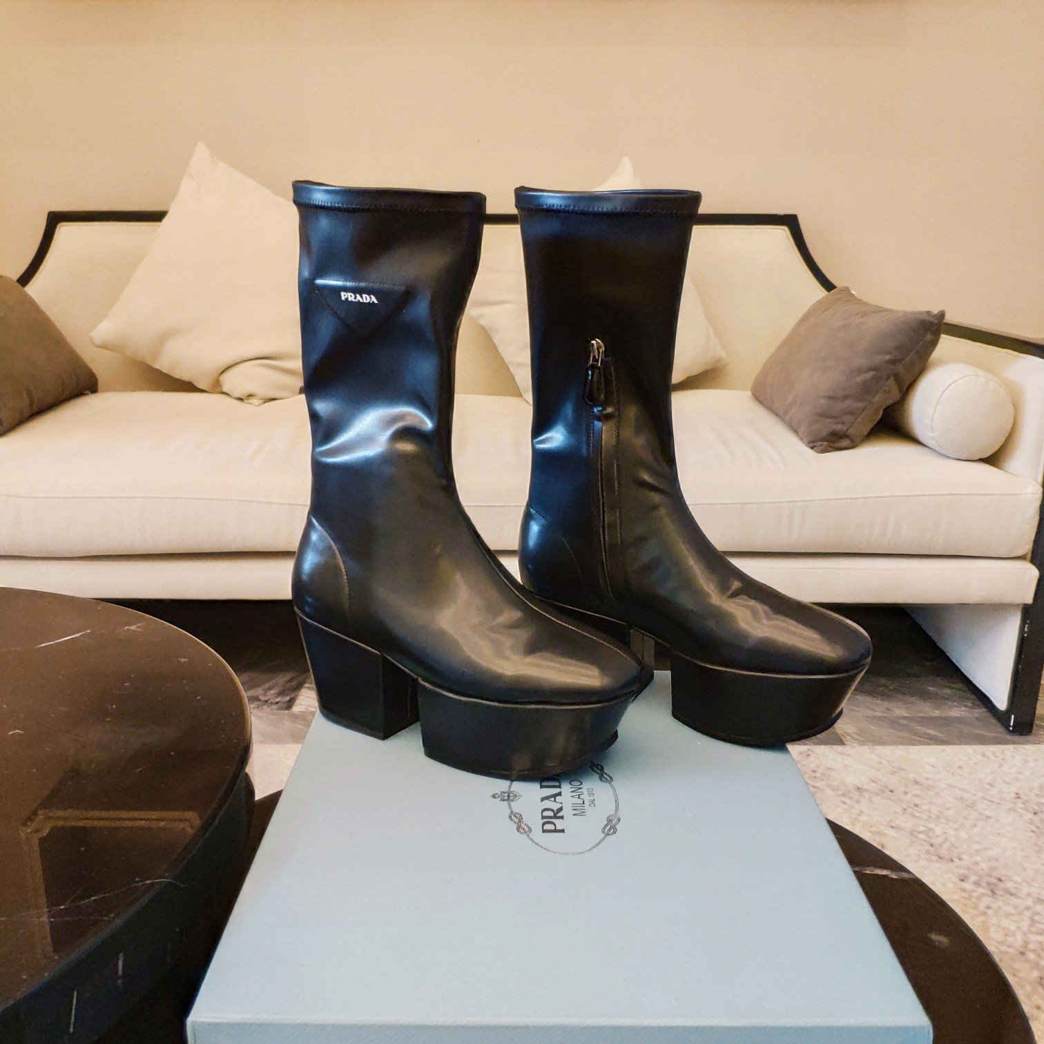 d1e12561.jpg d1e12561