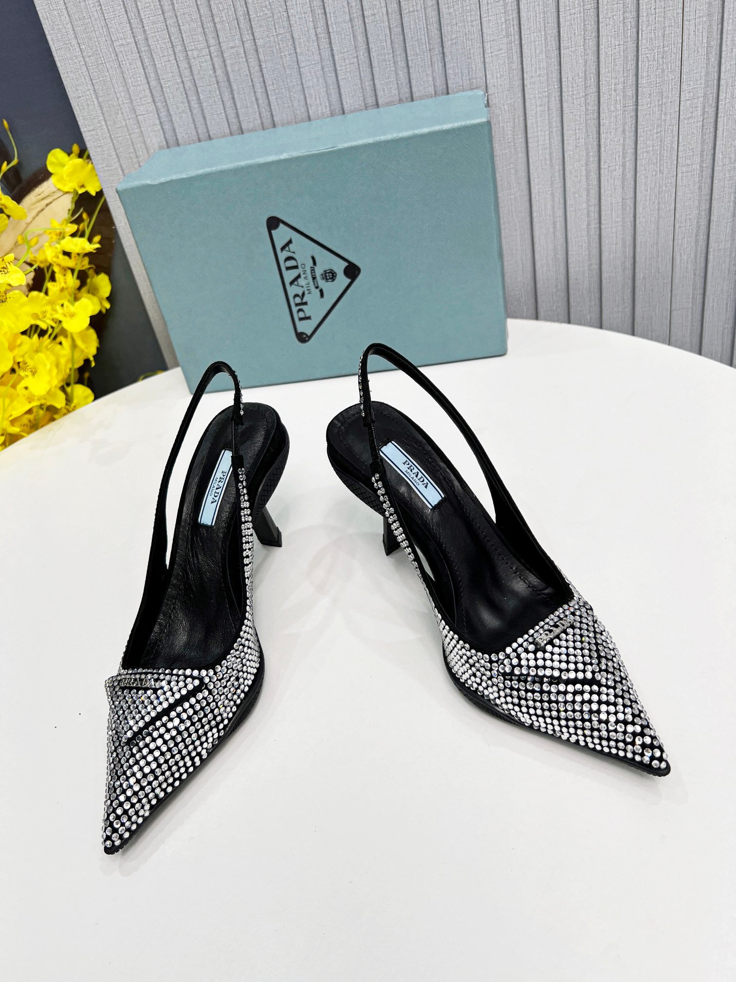 d938e03b.jpg d938e03b