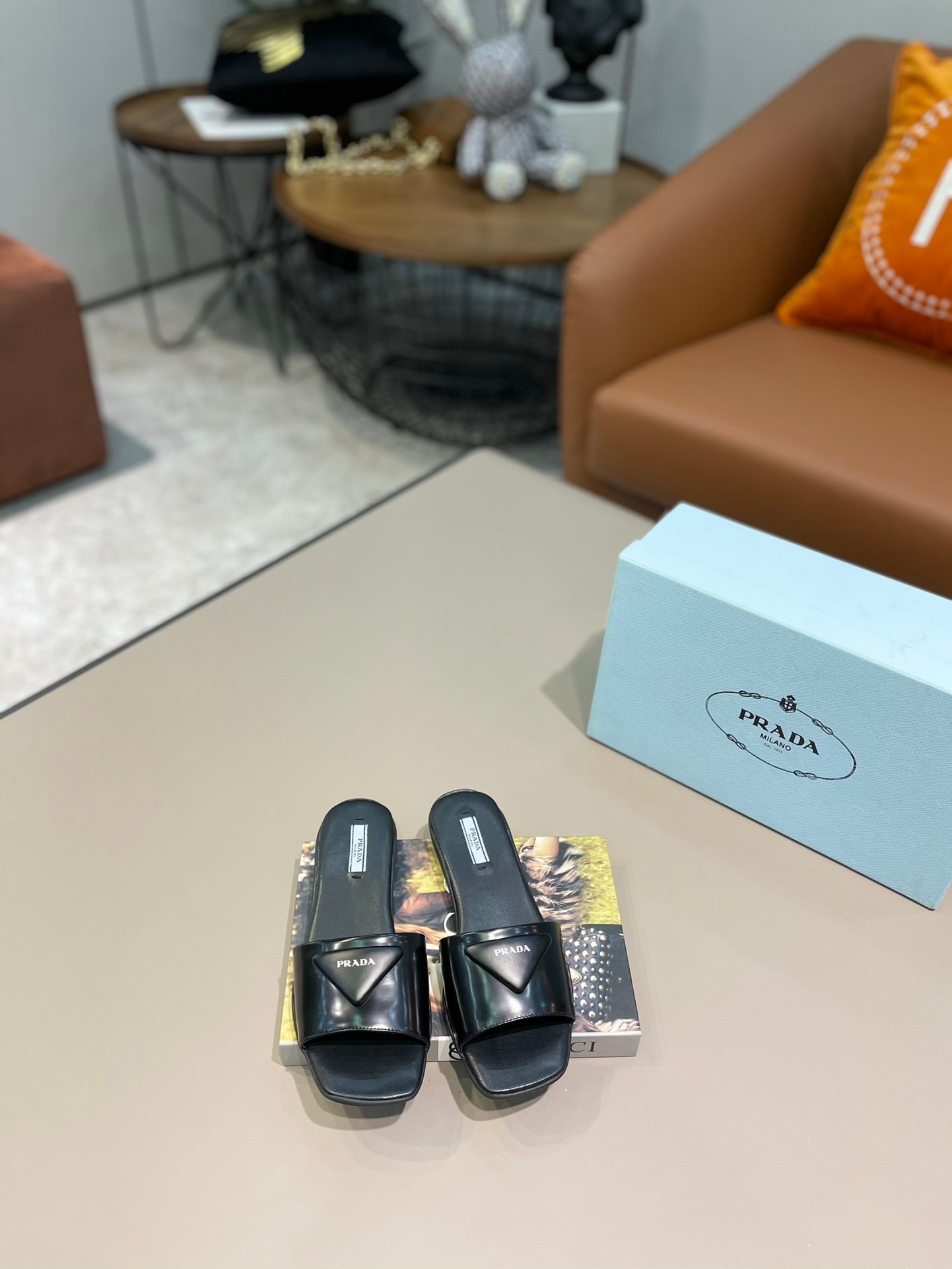 db9abf01-1.jpg db9abf01 1