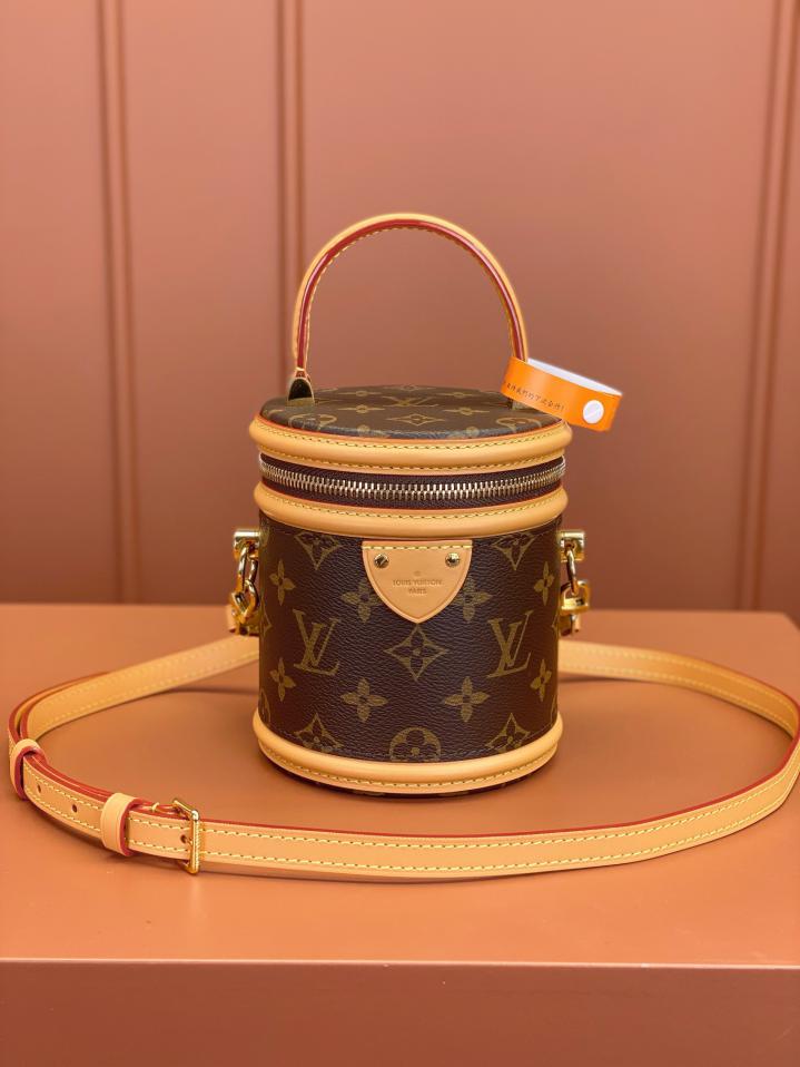 2024112012343517320772756038MUhJ.jpg 2024112012343517320772756038MUhJ