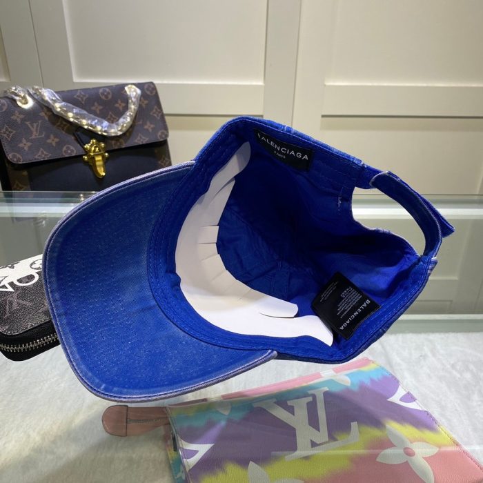 Balenciaga 蓝色徽标前帽