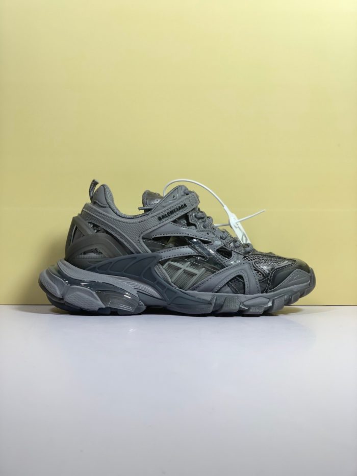 Balenciaga Track.2 男士灰色透明鞋底运动鞋