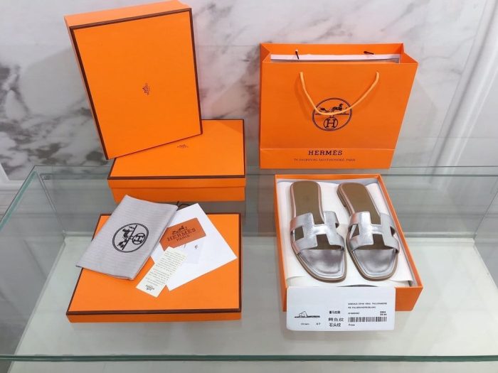Hermes Oran 女士凉鞋银色，女鞋 H122086Z