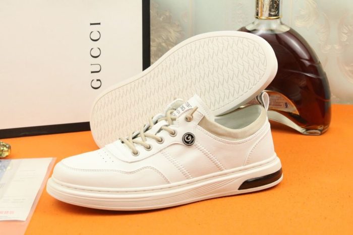 界首 x Gucci 男士运动鞋 透气春秋冬季 白色 米色 男士