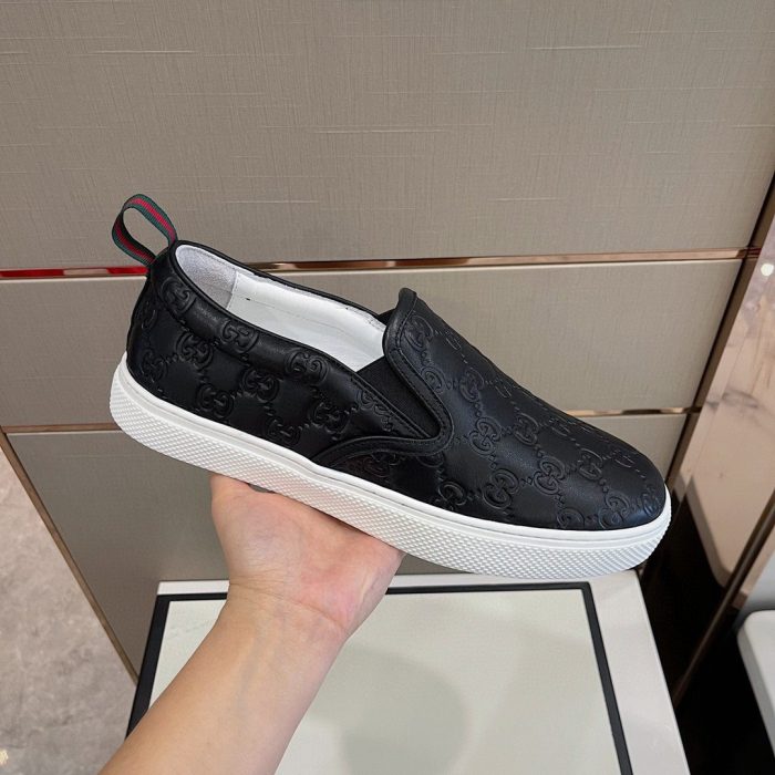 Gucci 男士标志性一脚蹬运动鞋黑色 407364 CWCE0 1174