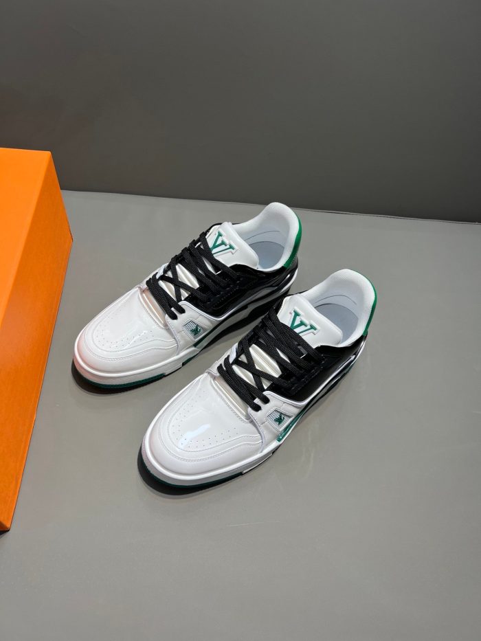 路易威登 男士 白色/黑色 Virgil Abloh 运动鞋 LV