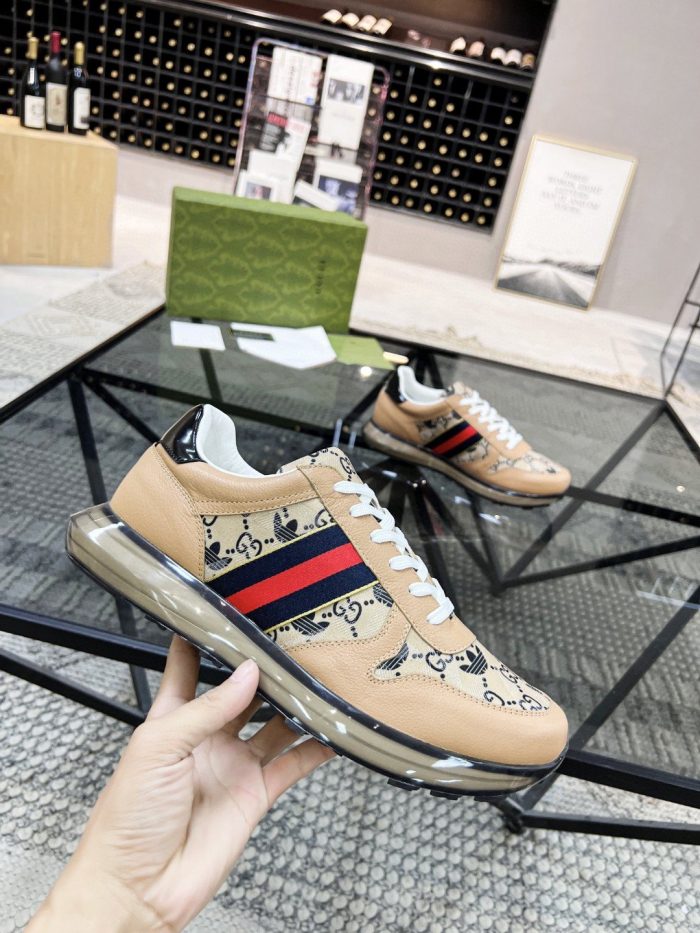 Gucci x Adidas 男士 GG 运动鞋，米色织带