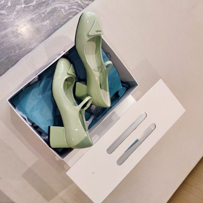 Prada 女式专利绿色高跟鞋 1.8 英寸/45 毫米 PRD