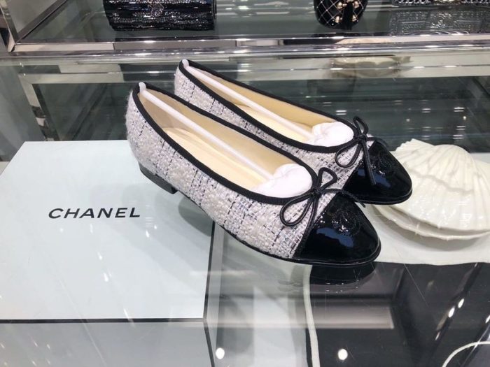 Chanel 斜纹软呢芭蕾平底鞋罗缎小牛皮秋冬系列灰色/黑色