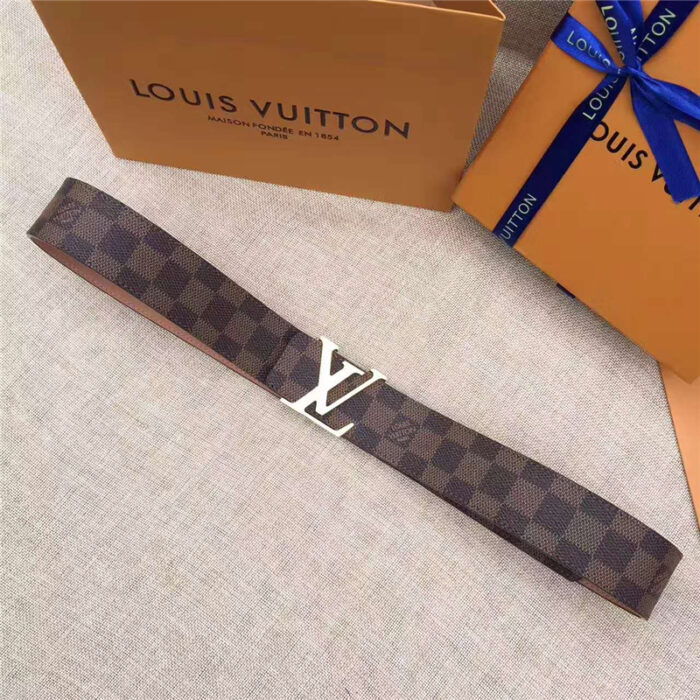 高仿Louis vuitton 路易威登 皮带 海外原单品质 专柜新包装 进口皮 手工缝线 棋盘格啡色金扣