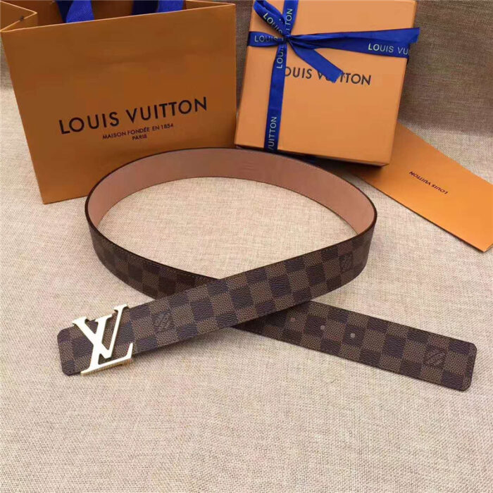 高仿Louis vuitton 路易威登 皮带 海外原单品质 专柜新包装 进口皮 手工缝线 棋盘格啡色金扣