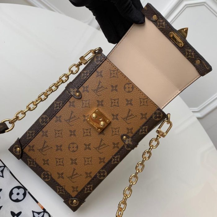 高仿LV TRUNK VERTICAL 链条包 Reverse涂层帆布 S形锁扣包