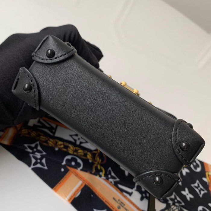 高仿LV TRUNK VERTICAL 链条包 Epi牛皮 S形锁扣包 黑色