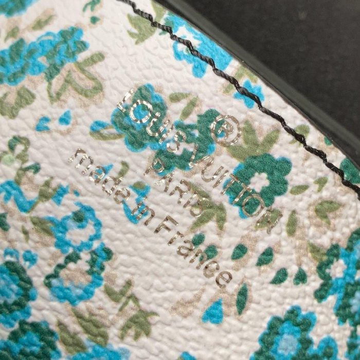 高仿LV TWIST 中号手袋 Nicolas Ghesquiere花卉女包 蓝色