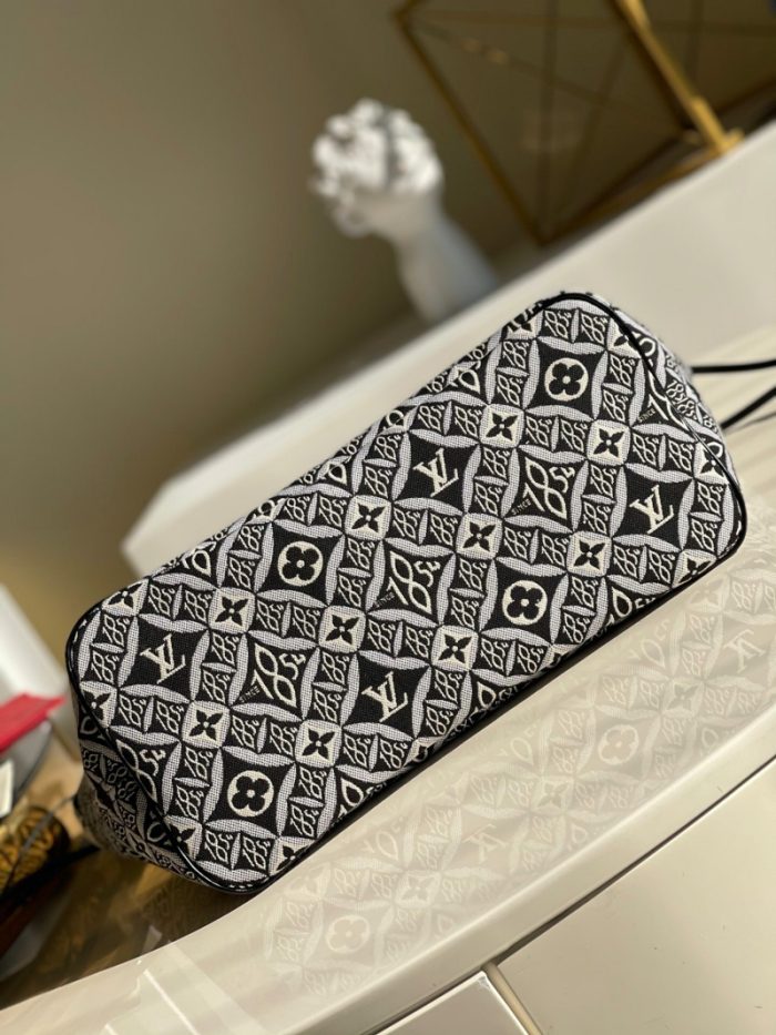 高仿LV NEVERFULL 中号手袋 1854系列妈咪包购物袋 灰色