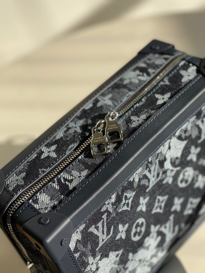 高仿LV SOFT TRUNK 链条包 Tapestry 帆布盒子包
