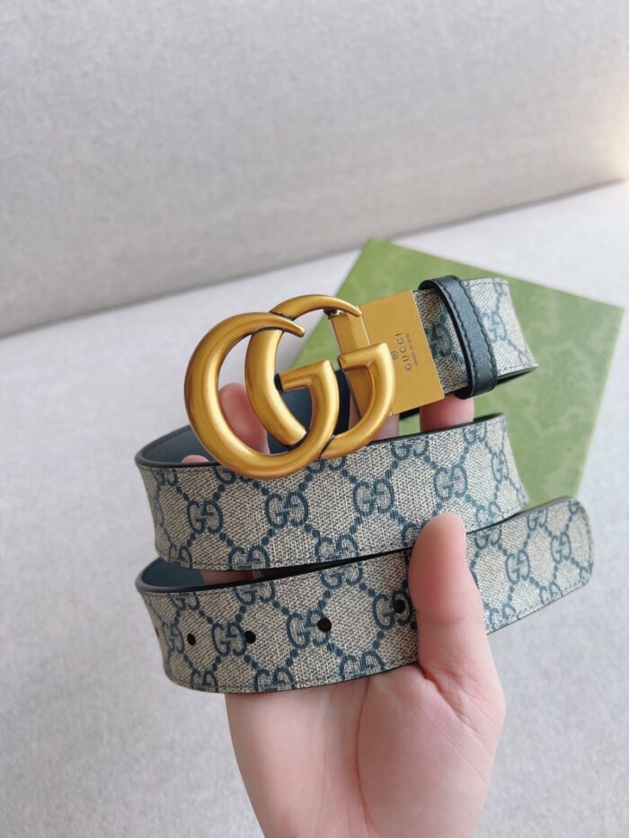 高仿GUCCI 双G带扣双面腰带 GG Supre金扣