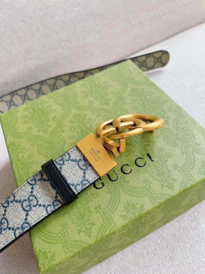 高仿GUCCI 双G带扣双面腰带 GG Supre金扣