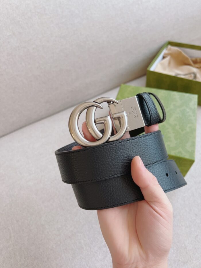 高仿GUCCI 双G带扣双面腰带 GG 银扣