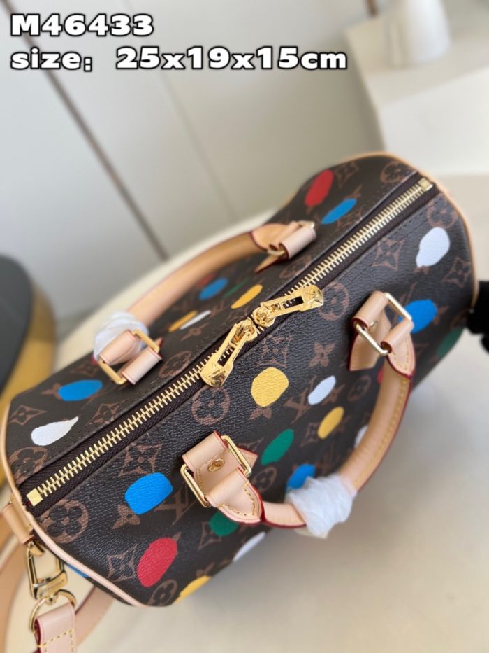 高仿LV x YK SPEEDY BANDOULIèRE 25 手袋 草间弥生合作系列枕头包