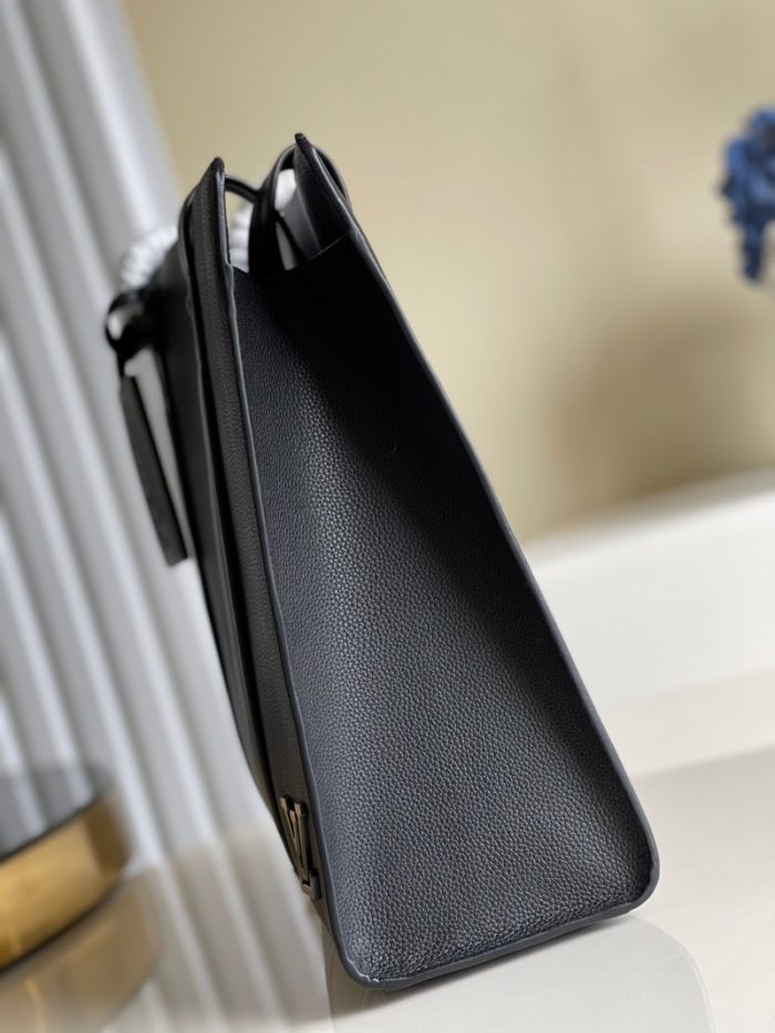 高仿LV TAKEOFF TOTE 手袋 Aerogra牛皮革单肩手提公文包